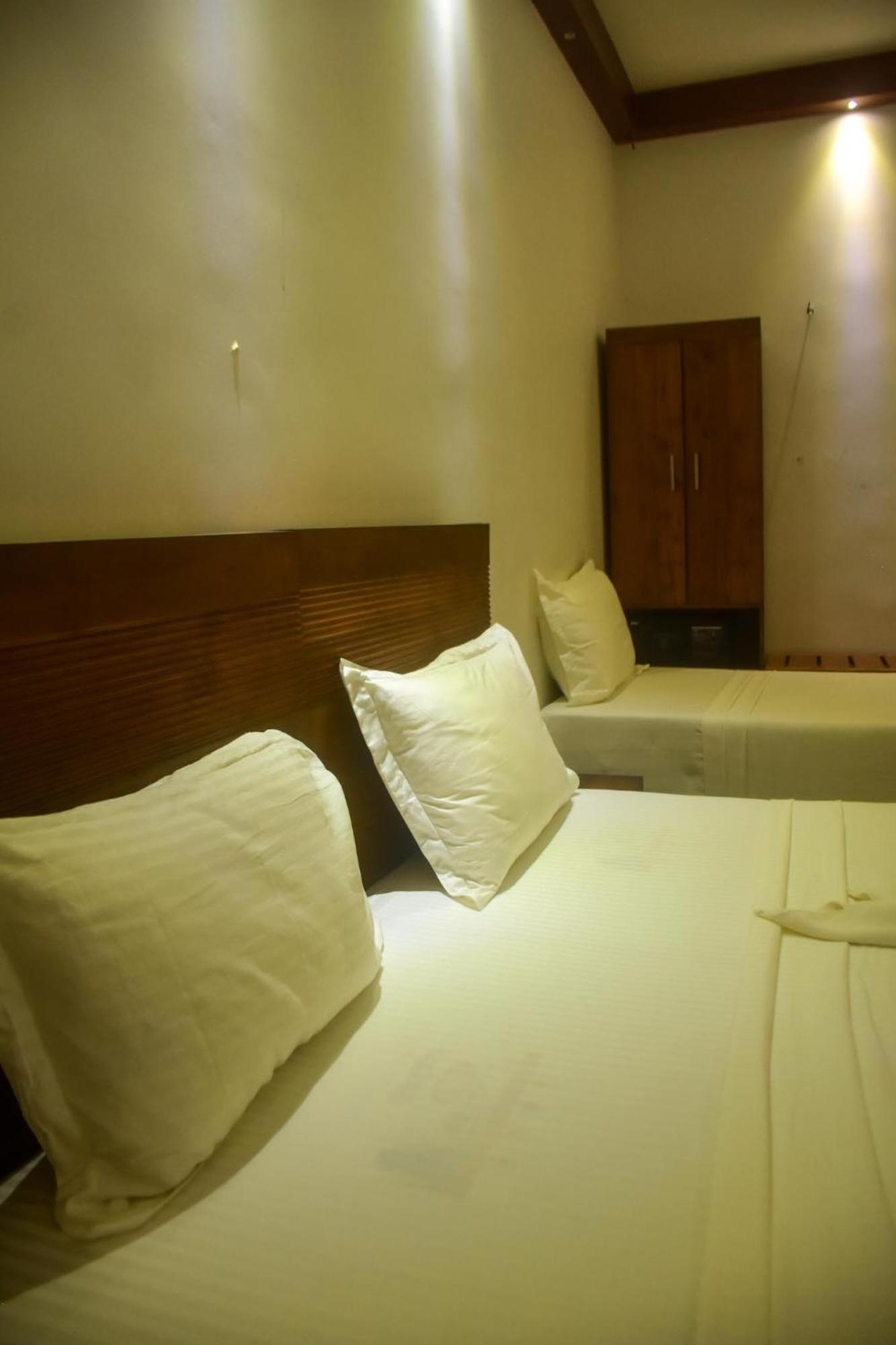 Elephant Eye Hotel Tissamaharama Exterior photo